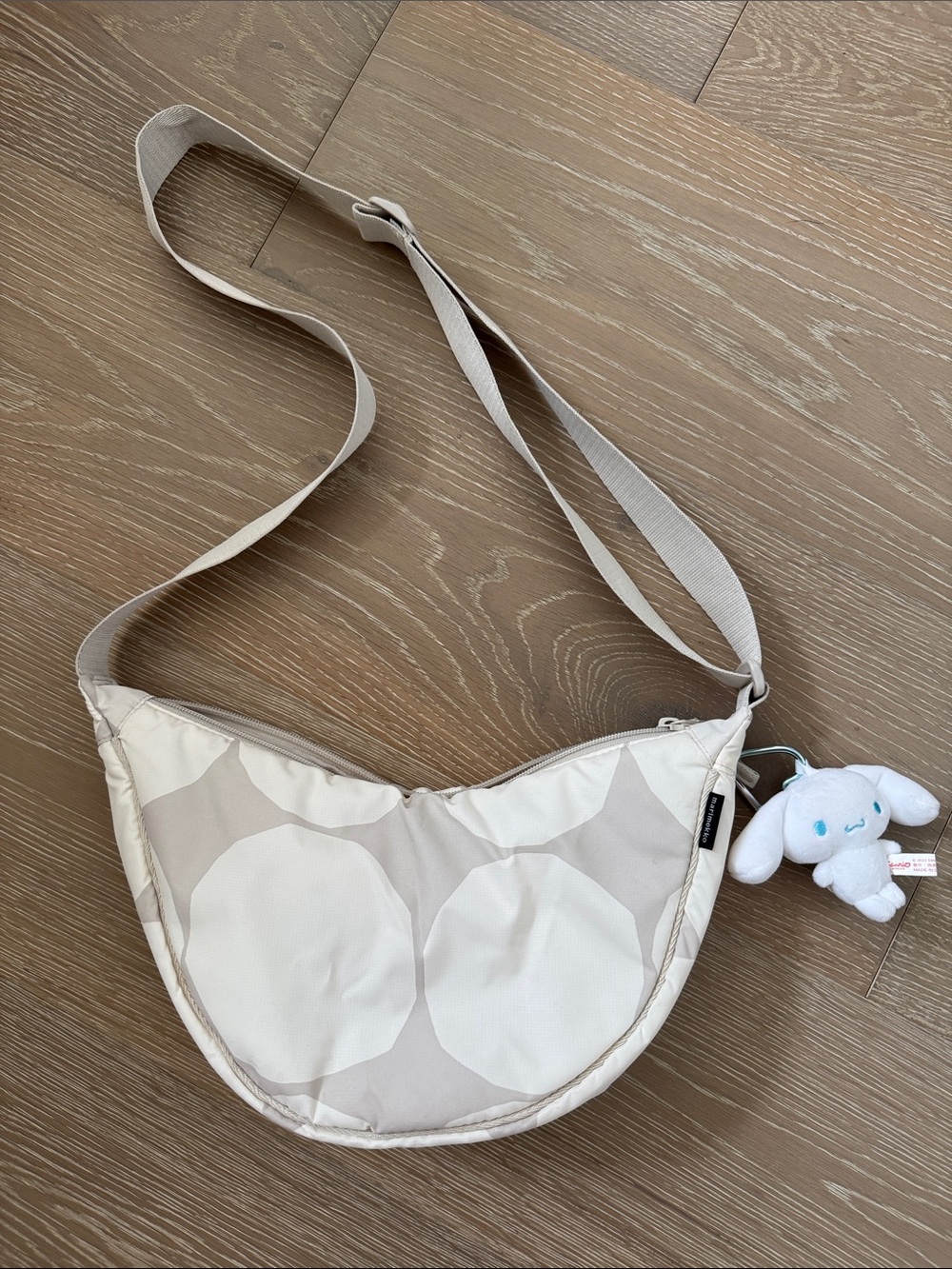 Marimekko Beige and White Crescent Shoulder Bag with Charm